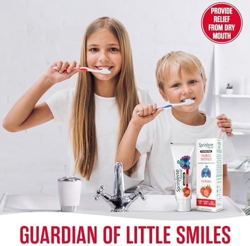SprinJene Natural Kids Toothpaste, Strawberry | Natural Childrenโs Toothpaste | Fluoride Free Toothpaste for Toddlers | 2 Pack