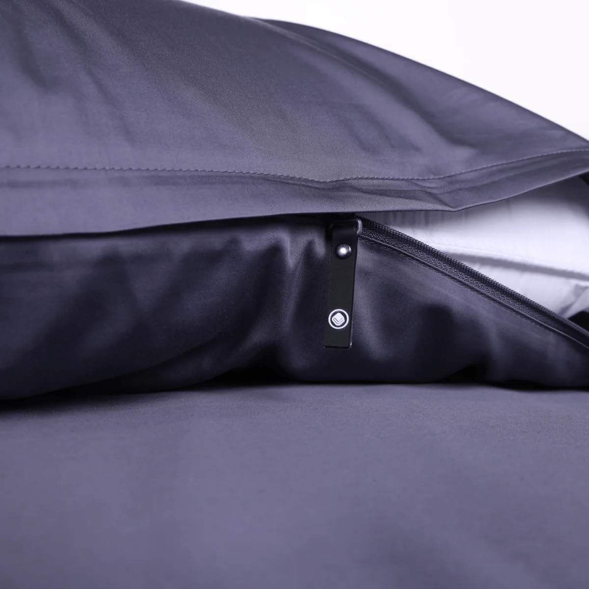 THE LAD COLLECTIVE Invisible Zip Pillow Cases (2 Pack), Sleek Zipper Pillow Covers, Standard Size Pillowcase for Luxury Bedding - Yosemite