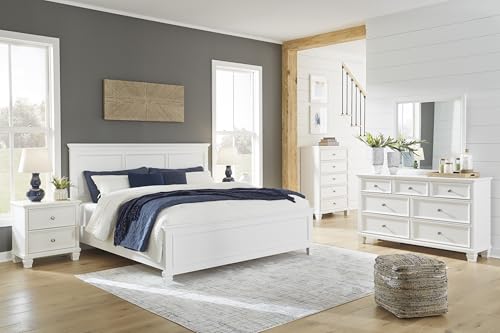 Signature Design by Ashley Fortman Casual 5 Drawer Chest for Bedroom, White