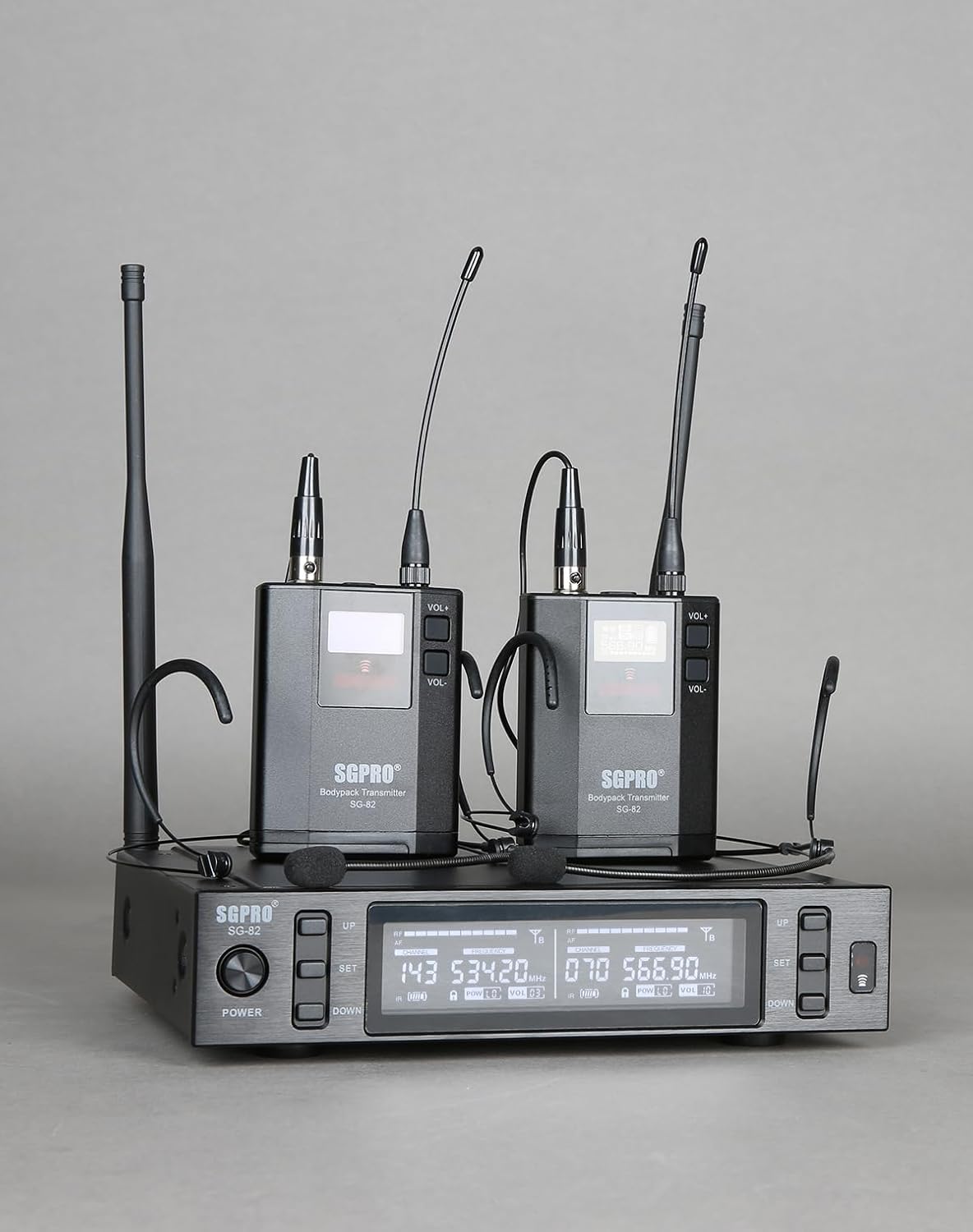 SGPRO SG-82BB Dual Wireless Microphone System, 520-590 MHz