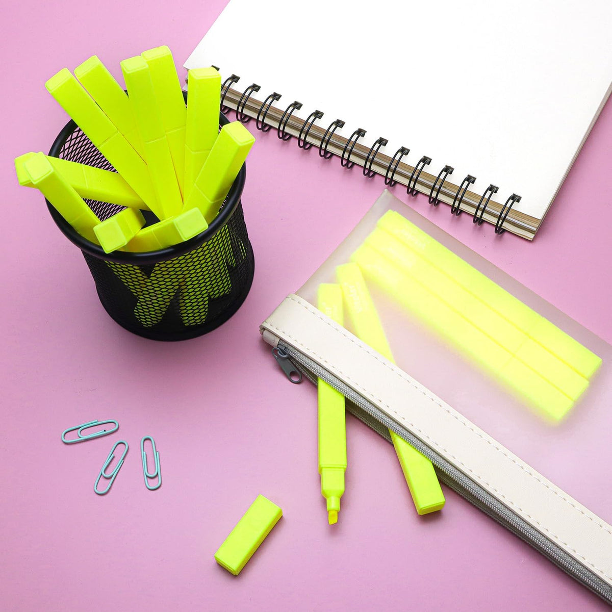 Vitoler Fluorescent Yellow Highlighters,20 Pack Bright Color Chisel tip Highlighters for Adults Kids in the Home School Office