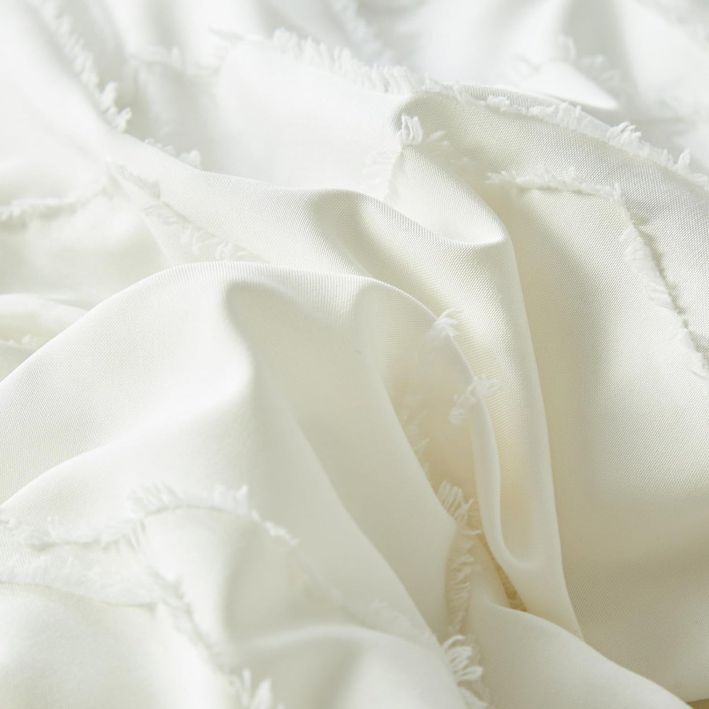Ellewins King Size Comforter Set 3 Pieces White Tufted Boho Farmhouse Bedding Comforter Sets,Checkered Comforter King Size,Soft Microfiber Comforter Bed Set for All Season(White,102”x90”)