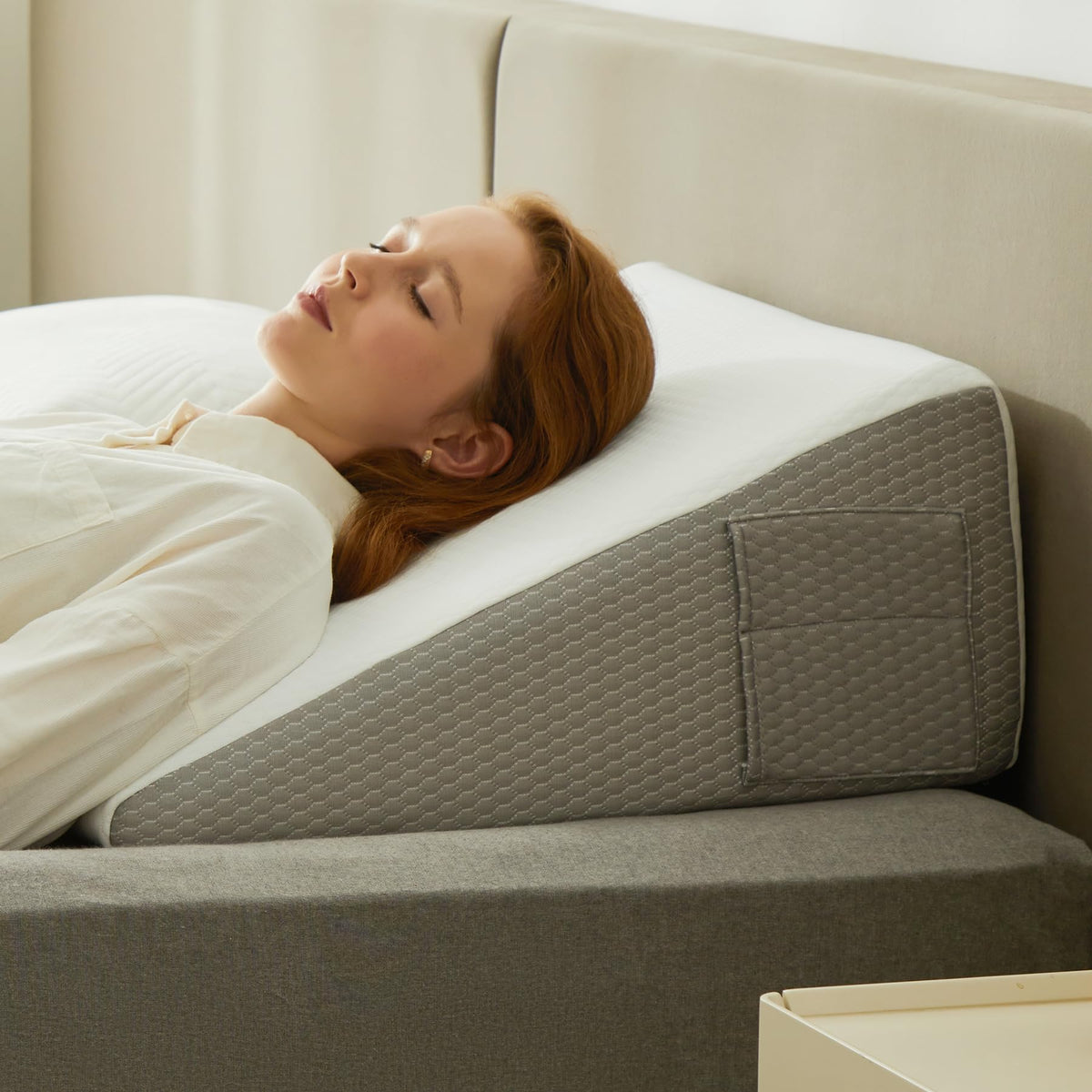 Bedluxe Wedge Pillow for Sleeping, 8 inch Bed Wedge Pillow, Elevated Body Pillow for Back Support, Acid Reflux, Leg, Neck Pain, Snoring, Triangle Pillow Wedge - Cooling Memory Foam Top, White/Grey