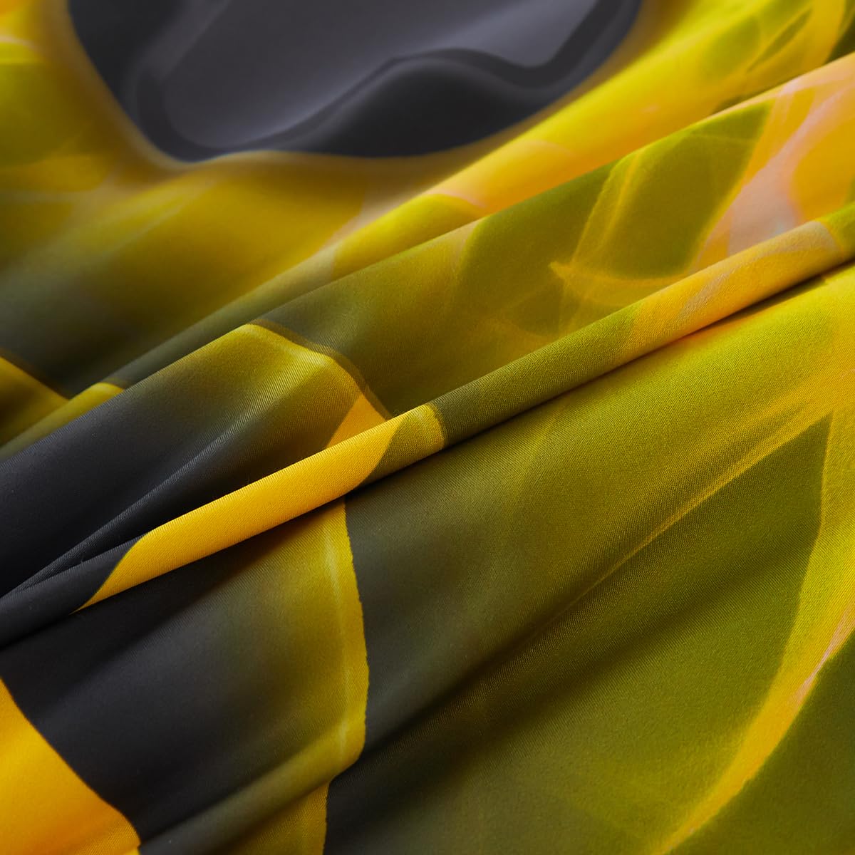 ZSYAYAHA Twin Comforter Set Black Boys Bed Set Geometric Gaming Bedding Set for Kids 6 Pieces Bed in A Bag Set Soft Yellow Game Action Buttons Bedding Set for All Season(Yellow, Twin)
