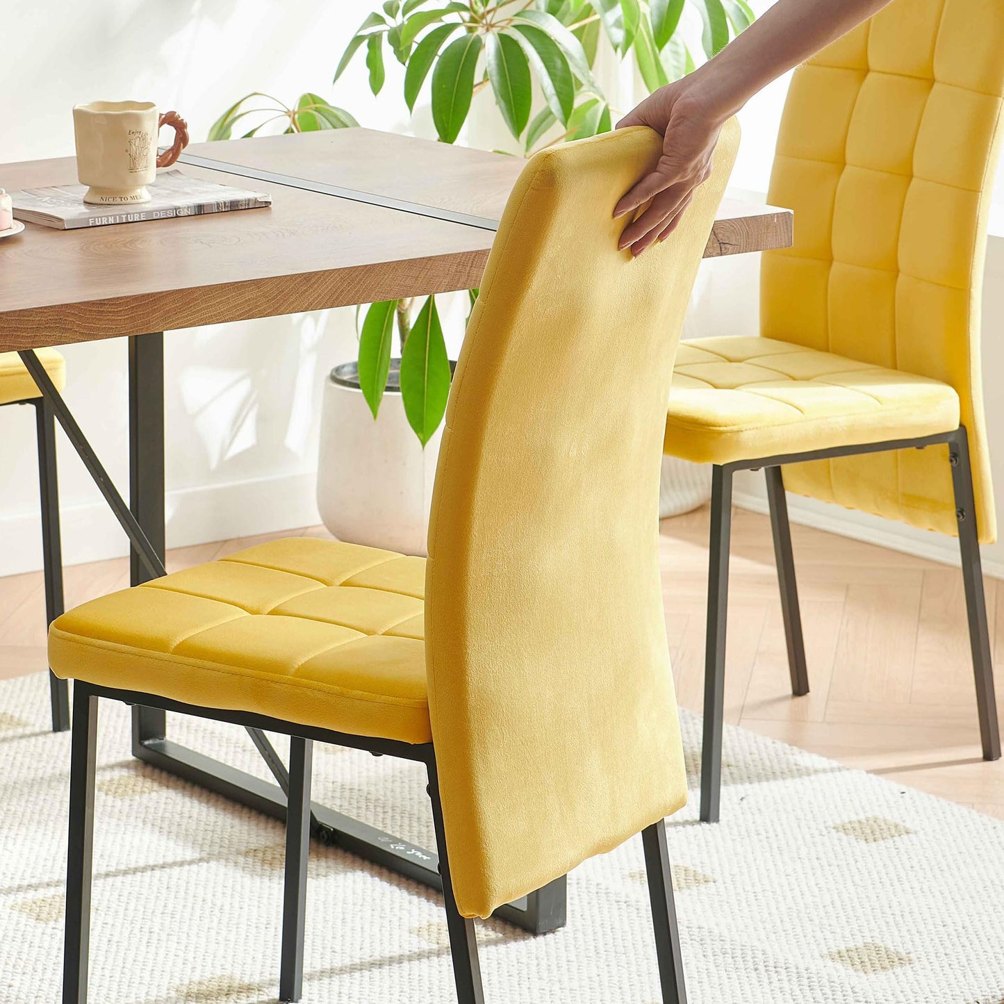 NORDICANA Upholstered Velvet Dining Chairs Classic Kitchen High Back Chairs Set of 4, Featured Dovetail Tufted Side Chairs, Black Metal Legs, Yellow