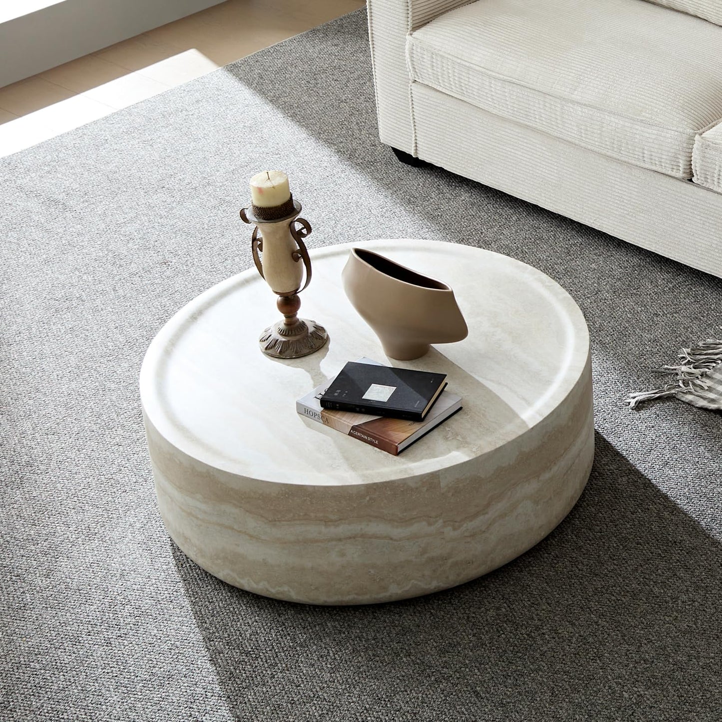 KEVINSPACE Travertine Coffee Table Round CoffeeTables for Living Room Modern Faux Marble Center Circle Table Concrete Accent Table Farmhouse Drum CoffeeTable for Apartment Bedroom Fiberglass ø31.5